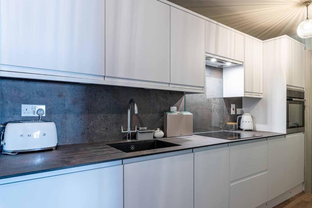 Modern, Relaxing 1 Bed Apartment Bath Dış mekan fotoğraf